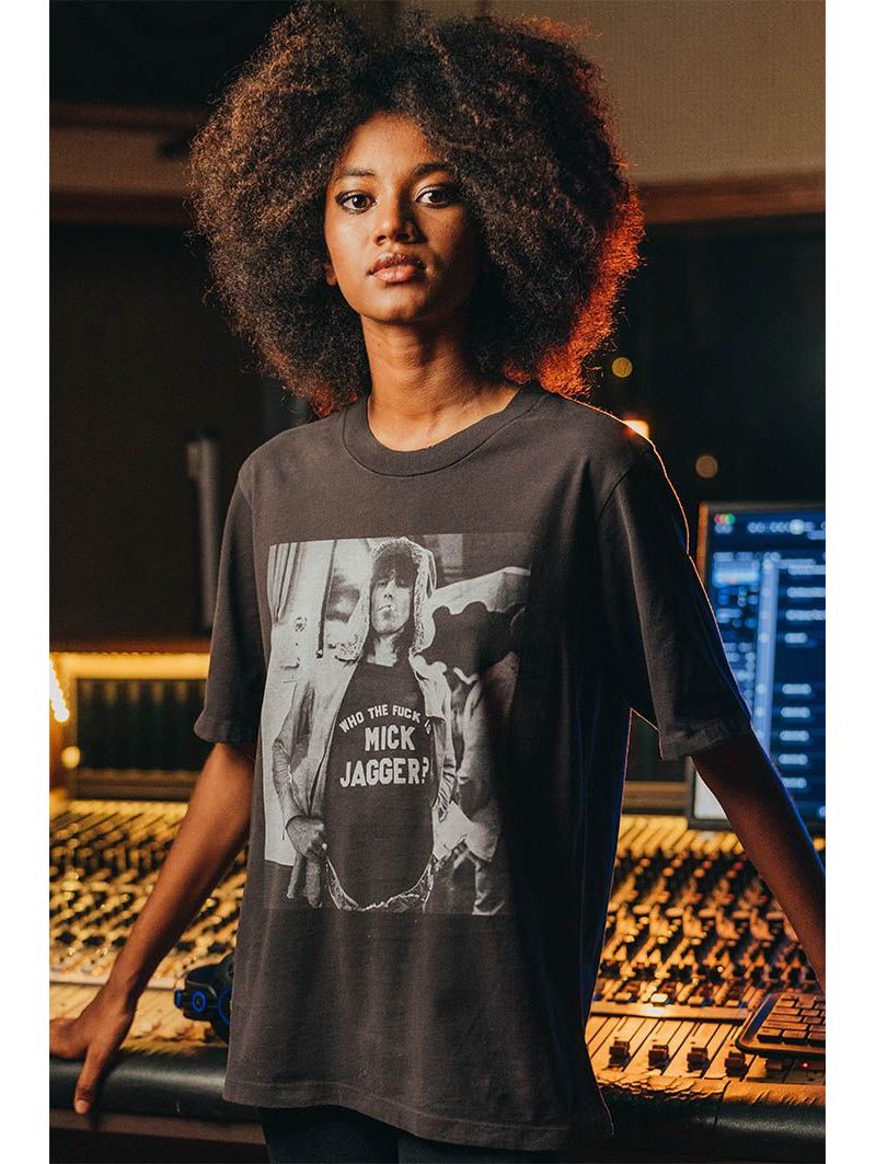 T-shirt Vintage 26 Femme Antra Mick 100% Coton Bio T-shirt Vintage 26 Femme Antra Mick 100% Coton Bio